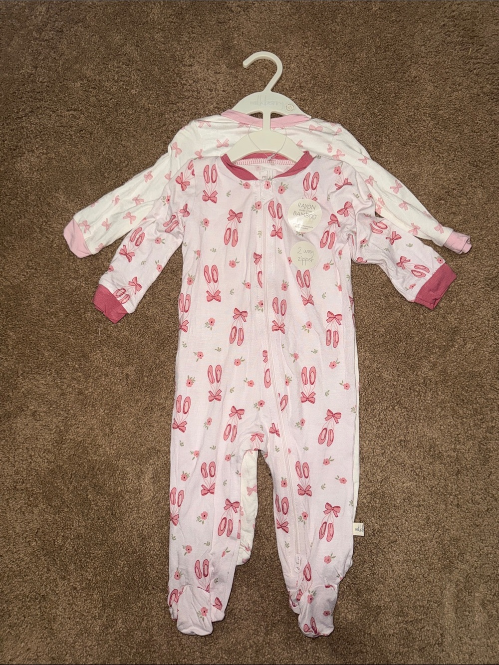 2 MILKBERRY Sleepers Set Rayon Bamboo Size 3-6 Months Girl Full Zip Pajama NEW